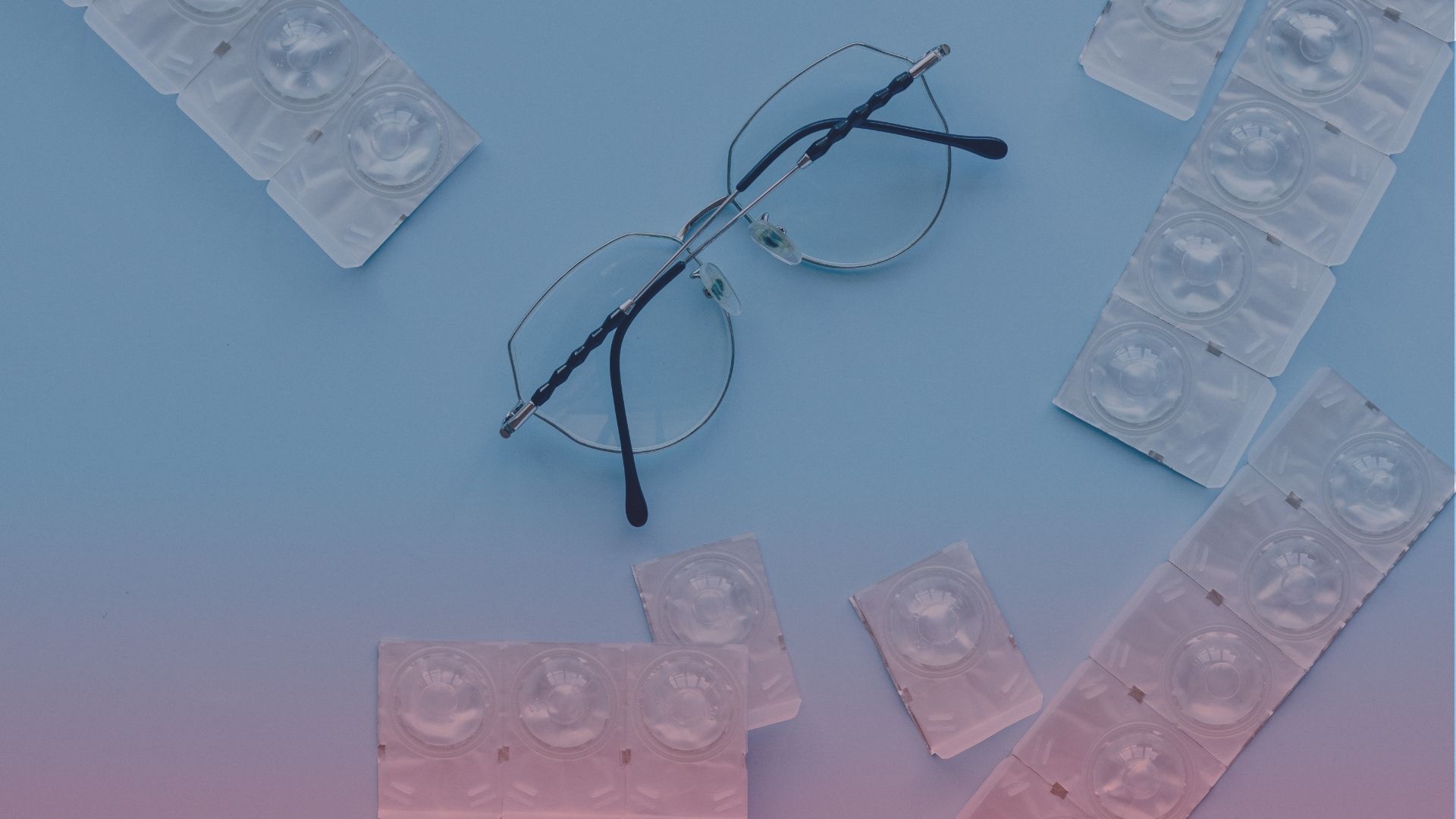 Occhi stanchi, visione sfocata? L’optometria può aiutarti
